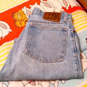 Vintage 80s,ZENA,Light Wash,Super High Rise,Straight,Crop Legs,"Mom" Jeans🦋🦋🦋